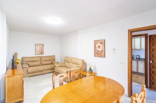 Cubo's First Line Beach Las Gaviotas Apartment - 3