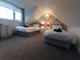 Carvetii - Gemini House - 4 bed House sleeps up to 8 people - 6