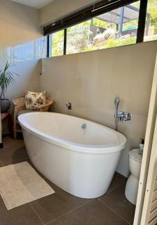 Pepper House Villa ,Housekeeper , heated pool , Hot tub, backup solar and water systems - 6