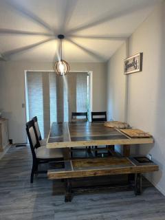 Modern Glass City Home - 9