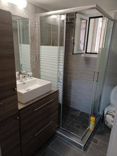 Sea and City Voula Suite - 7