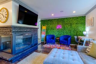 Brew City Game Room Fenced Yard 2 King Beds - 1