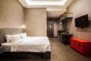 Fhandika Boutique Inc. - 2