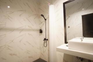 Fhandika Boutique Inc. - 4