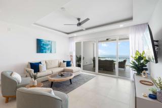 Luxury Oceanview Condo with Pool - 3