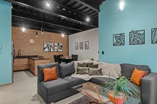 Industrial Loft King Bed and 2 Office Spaces - 0