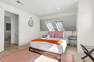 Scenic 5-Acre Retreat with Hot Tub Pool & Game Room - 9