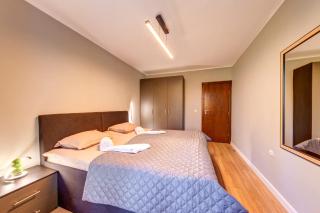 Alpine Escape at Dream View - 1