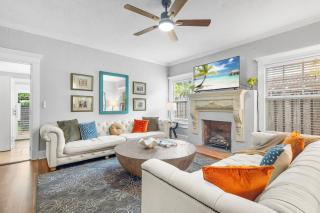 2 Mansions w/ Pool and Hot Tub in West Palm Beach! - 3