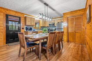 Secluded Views Kings Pets Games 75 TV - 2