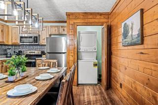 Secluded Views Kings Pets Games 75 TV - 3