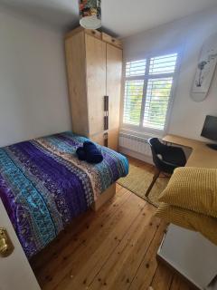 Entire Cosy Home near the beach - 8