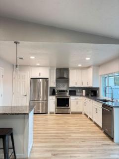 Recently Renovated Oasis with Private Pool - 5