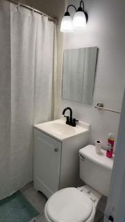 5 Cozy Bedrooms Open Living Space - 2