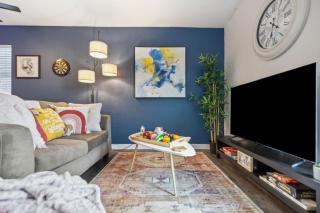 Joyful 1BD AT and T walkable with a small backyard - 8