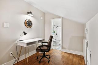 This is your home away from home in the heart of FortWorth - 5