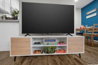 Pleasant 1BD AT and T Walkable - 1