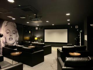 For Students Only - Willowbank in Glasgow - 4