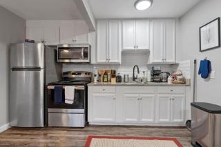 AT and T Walkable Comfy 1BD - 6