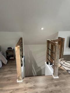 Cozy and Bright - 5 mins to LHSC - 6