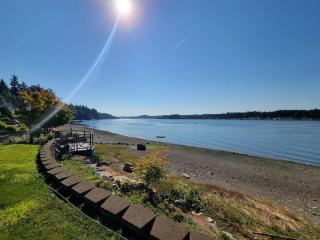 Private beach luxury home sleeps 12, Shelton, WA - 0