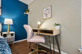 Vivid 1BD TCU Walkable - 5