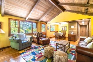 Quiet Bainbridge Retreat for 6 - 9