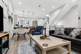 The Opal 2BD TowenHouse 7ST Walkable - 3