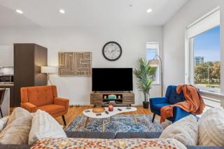 Aquara 2BD Townhouse DownTown Walkable - 3