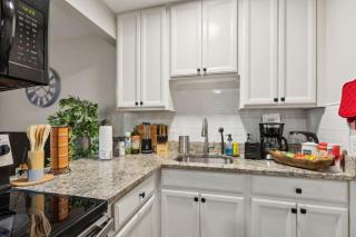 Prime 1BD Close to the Action of AT and T - 2