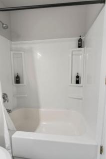 Sapphire 1BD AT and T Walkable - 2