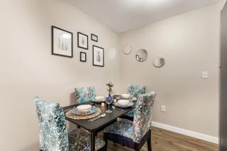 AT and T Walkable 1BD unit Live the Excitement - 2