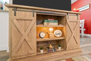 The Ruby 1BD AT and T Walkable - 4