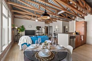 Intimate 2BD with Unique Style in the heart of FortWorth - 8