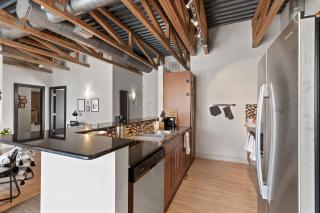 Intimate 2BD with Unique Style in the heart of FortWorth - 2