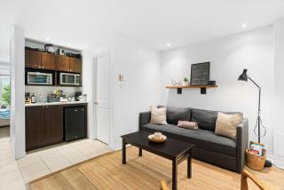 Charming Tremblant Lakeview Studio - 2