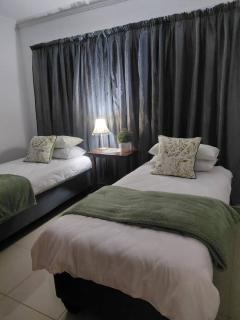 Agapantha Cottage - 2