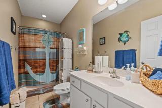 Riverwalk Gem, Peaceful Beach and Golf Getaway - 1