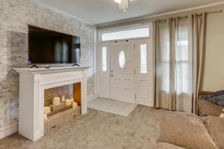 2 Mi to Dtwn Charming Sandusky Getaway with Hot Tub - 6