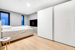 Arctic Premium Horizon l Sea View l Balcony - 8