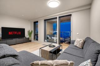 Arctic Premium Horizon l Sea View l Balcony - 8