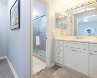 Phoenix VIII 81006 condo - 2