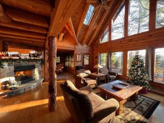 Poconos True Log Cabin with Sauna, Movie Theather, Hot Tub & Fire Pit! - Spruce Hill - 3