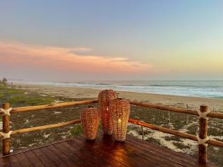 Casa Magica - A Beachfront Oasis - 5