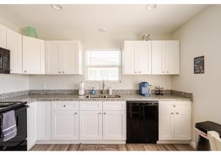 Sunset Bellini with Hot Tub and Golf Cart! - 4