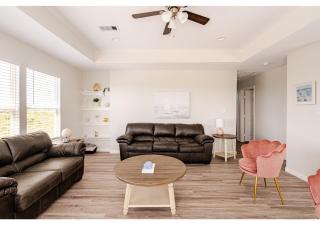 Sunset Bellini with Hot Tub and Golf Cart! - 0