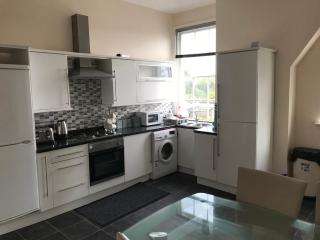 A former school converted into a luxury apartment - 6