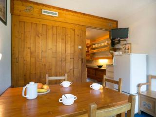 Studio ski aux pieds avec balcon pour 4 pers. - FR-1-346-493 - 9