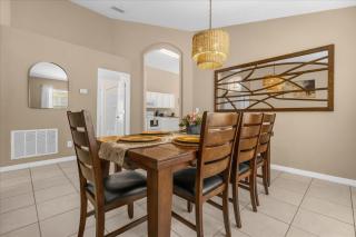 Summer Getaway - 5-Bedroom Home with Private Pool! - 1