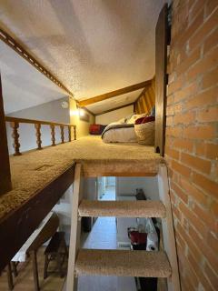 Bluffside Chalet Suite - 9